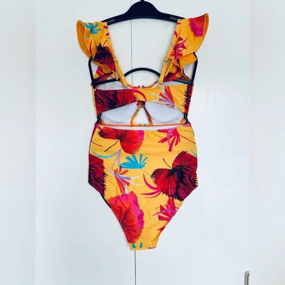 ‼️Final price leaves print one piece full coverage ruffle shouldersswimsuit